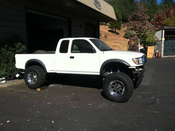Tacoma Straight Axle Kit Cover